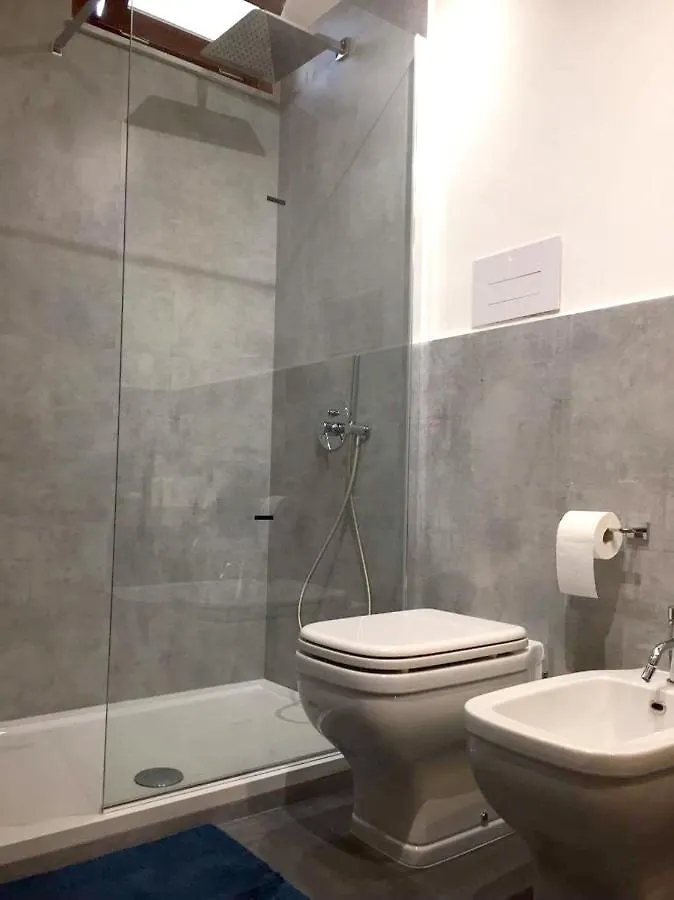 Modern Apartment Palermo 80 M² + Balcony 0*,